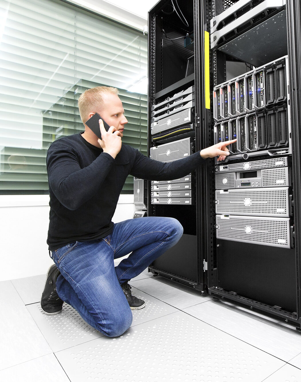 IT specialist representing L-1B visas